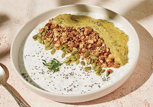 Չիա Հունական Յոգուրտով եւ Ավոկադո