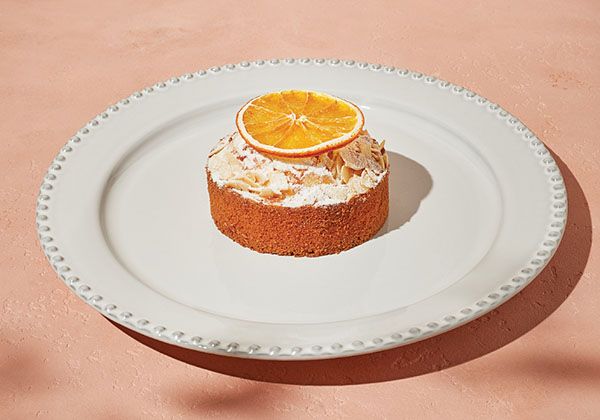 Նարնջով և Նուշով Քեյք